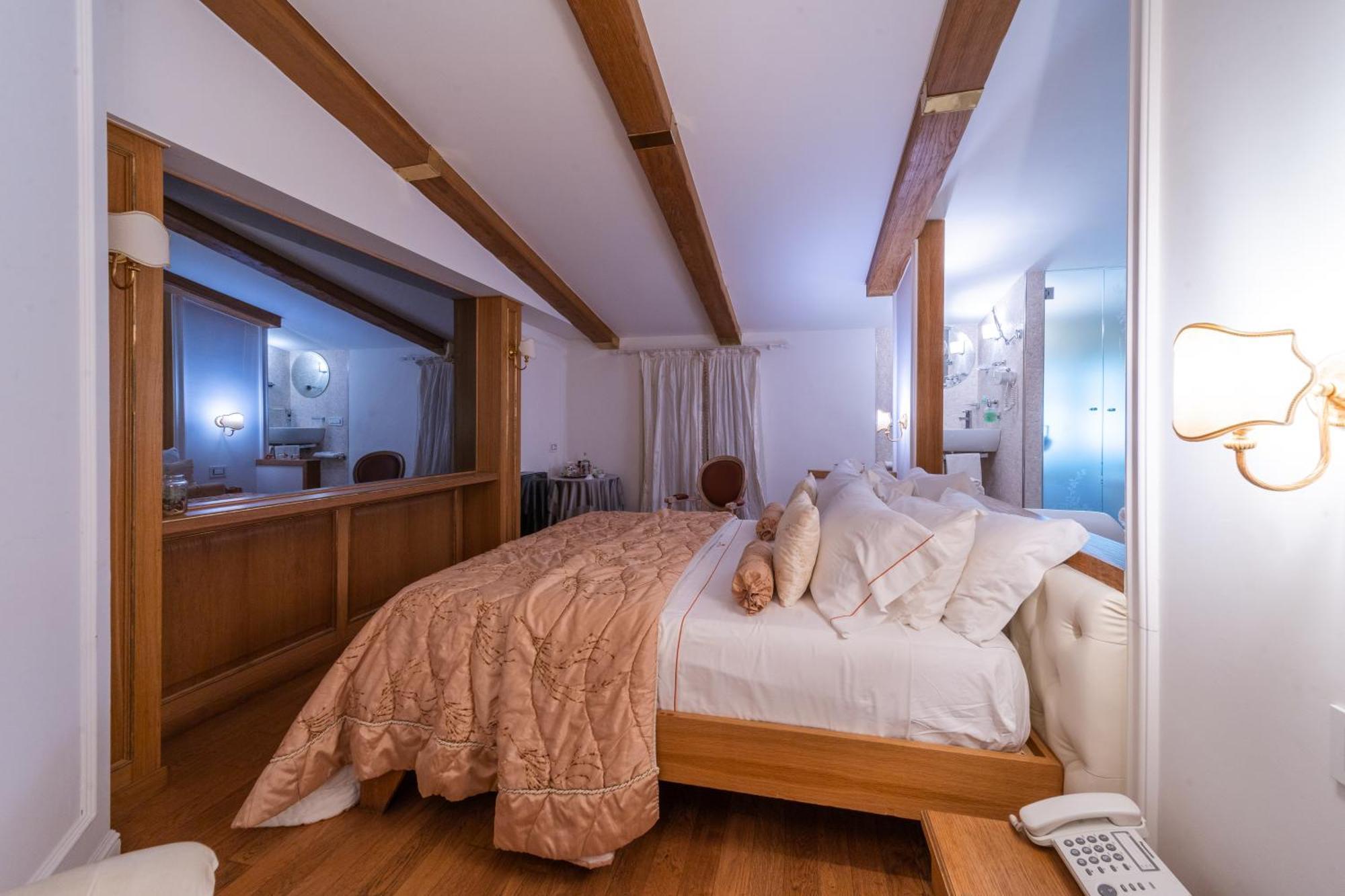 Tesoretto Hotel ポッジャルド エクステリア 写真