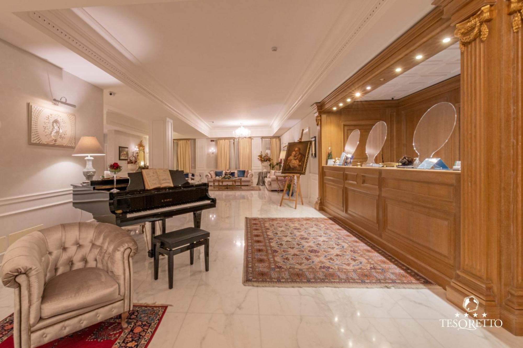 Tesoretto Hotel ポッジャルド エクステリア 写真